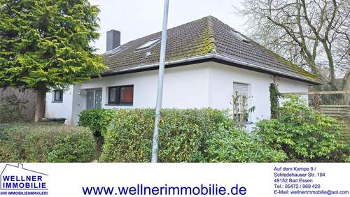 www.wellnerimmobilie.de - BUNGALOW MIT EIGENTUMSGRUNDSTÜCK UND 2 GARAGEN! Modernisierungsbedürftig, aber mit solider Substanz