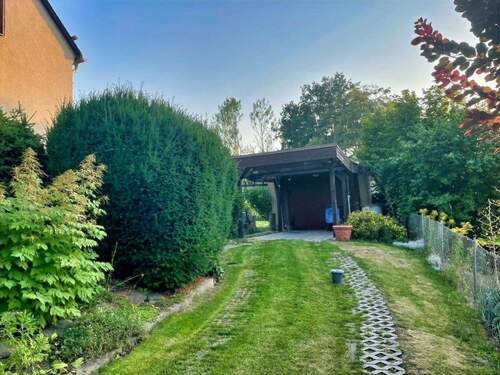 Zufahrt Garage /Carport - 