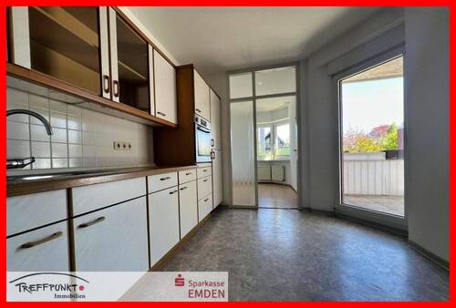 Küche mit Zugang zum Balkon - Gartenseite - 