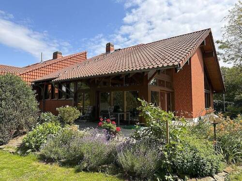 Terrasse Haupthaus.jpg - 8 Zimmer Mehrfamilienhaus, Wohnhaus zum Kaufen in Wolfsburg