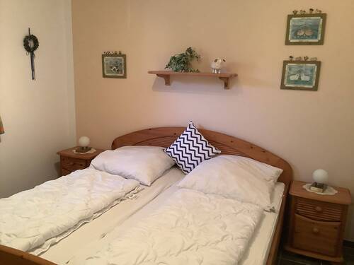 W29 Schlafzimmer EG.jpg - 