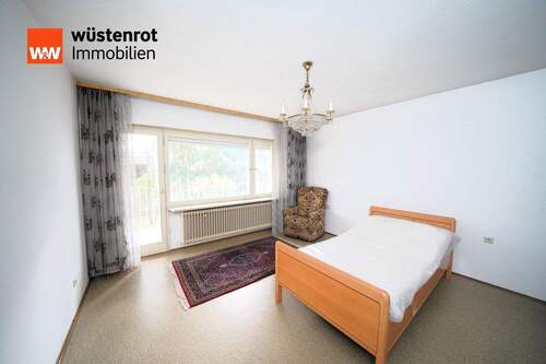 Schlafzimmer EG 3 Zimmer - 