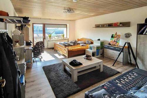 Zimmer 1 - 