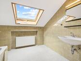 Bad im Dachgeschoss - 