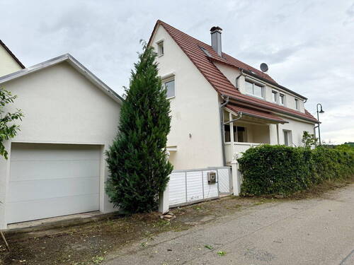 Bild 2 - 8 Zimmer Einfamilienhaus zum Kaufen in Mühlacker