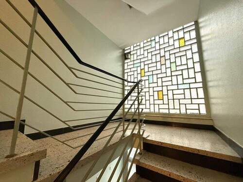 Treppenhaus - 3 Zimmer Etagenwohnung zur Miete in Oberhausen