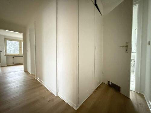 Diele - 3 Zimmer Etagenwohnung in Oberhausen