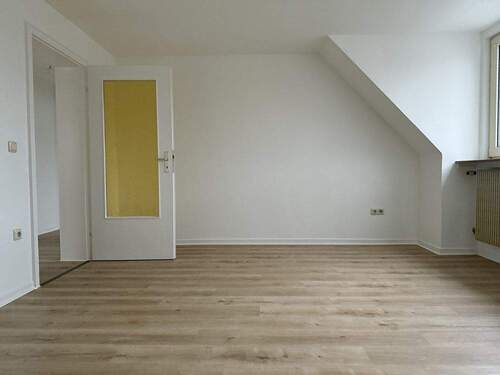 Wohnzimmer - Etagenwohnung mit 61,30 m&sup2; in Oberhausen zur Miete