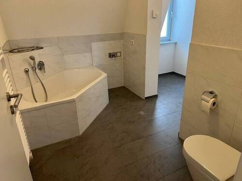 Bad - 3 Zimmer Etagenwohnung in Grenzach-Wyhlen