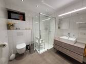 Badezimmer.jpg - Etagenwohnung mit 97,00 m² in Großrinderfeld zur Miete