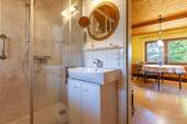 Tageslicht-Duschbad - 