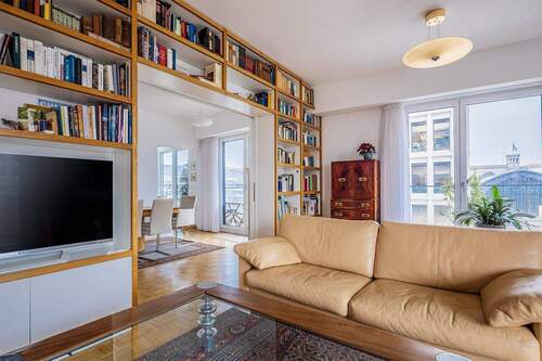 Übergang Wohn- zu Essbereich - rechts der Hamburger Bahnhof - 