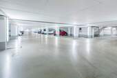 Weitläufige Tiefgarage - 