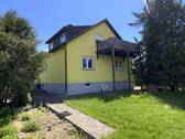 Ansicht mit Garten - 6 Zimmer Mehrfamilienhaus, Wohnhaus zum Kaufen in Schwandorf