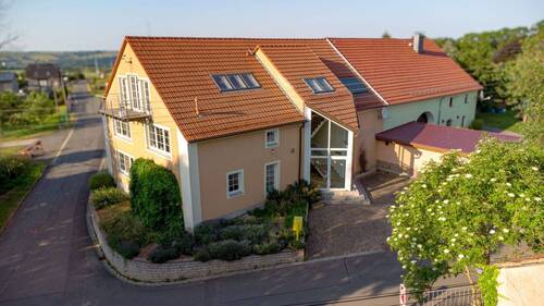 Blick von oben - Wohn- und Geschäftshaus - 310.000,00 EUR Kaufpreis, ca.  337,00 m² Wohnfläche