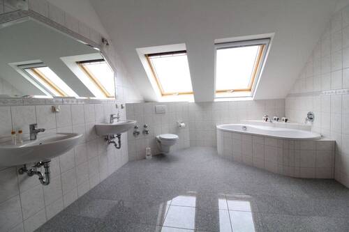 Bad Dachgeschoss - 