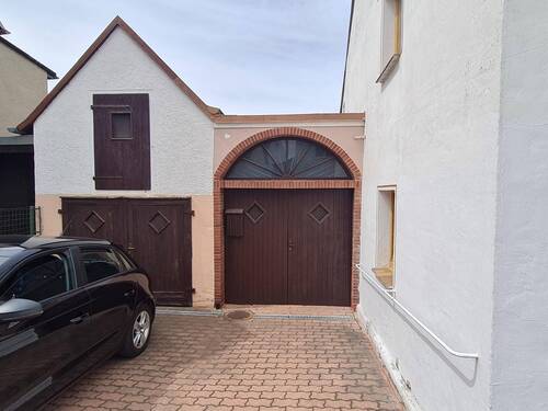Eingang zum Hof - 4 Zimmer Einfamilienhaus in Frohburg