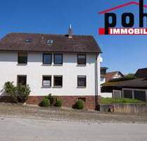 PREIS GESENKT! Großes Wohnhaus zum günstigen Preis! Sehr viel Platz in einem Stadtteil von Seßlach! Scheune + Garagen!