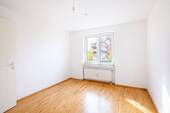 Schlafzimmer - 2 Zimmer Etagenwohnung zum Kaufen in München