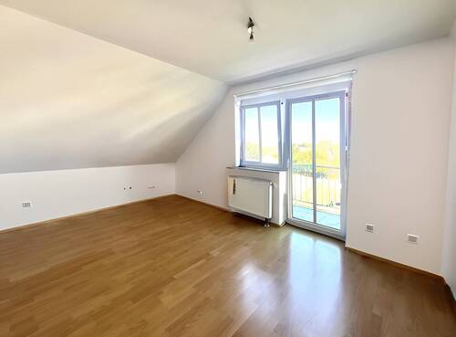 Schlafzimmer mit herrlichem Fensterblick - 