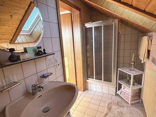 Duschbad mit WC im DG - 