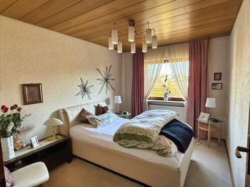 Schlafzimmer im EG - 
