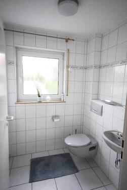Gästetoilette im Erdgeschoss - 