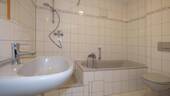 Badezimmer im Obergeschoss - 