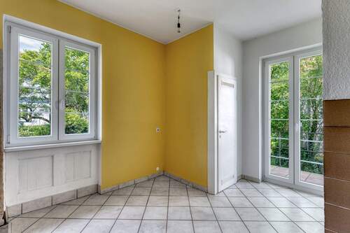 Küche mit Gartenzugang - 