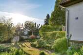 Golden hour im Villengarten - 