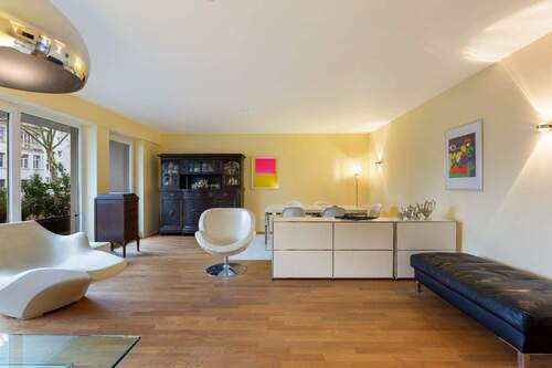 Wohnzimmer - 2 Zimmer Etagenwohnung in Düsseldorf