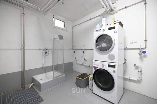 Gemeinschaftswaschraum - 