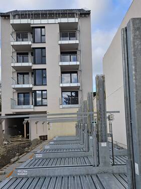 Rückansicht--Gebäude.jpg - 3 Zimmer Etagenwohnung zum Kaufen in Koblenz