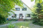 Vorderansicht Haupthaus - 1 Zimmer Mehrfamilienhaus, Wohnhaus zum Kaufen in Bremervörde / Hesedorf bei Bremervörde