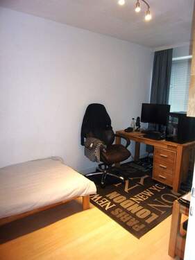 Zimmer 3 - 