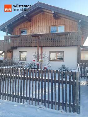 Frontbild - Top MFH in Oberhaching. Lange Laufzeit der Erbpacht mit Verlängerung ,WFL ca. 286m², Umbau 2001