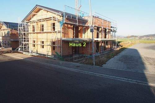 Haus 2 - 3 Zimmer Terrassenwohnung zum Kaufen in Cham / Vilzing