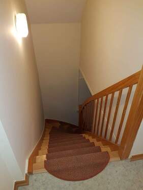 Treppe zu Einliegerwohnungen - 