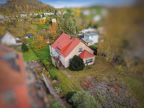 Luftbild - 5 Zimmer Einfamilienhaus zum Kaufen in Pößneck