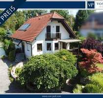 Exklusives Einfamilienhaus am oberen Elbhang: Wohnen mit eigenem Indoorpool und Wellnessbereich! - Dresden / Pappritz