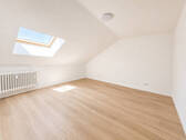 Zimmer 1 - 2 Zimmer Etagenwohnung in Mannheim / Neckarau