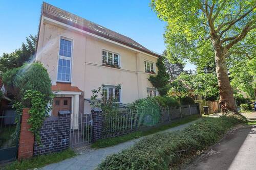 Straßenansicht - 