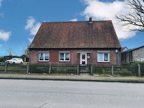  Vorderansicht - 4 Zimmer Einfamilienhaus in Ummern