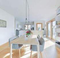 Exklusives Generationenhaus - 3.700.000,00&nbsp;EUR Kaufpreis, ca.&nbsp; 651,00&nbsp;m&sup2;&nbsp;Wohnfl&auml;che in Bad Krozingen (PLZ: 79189)