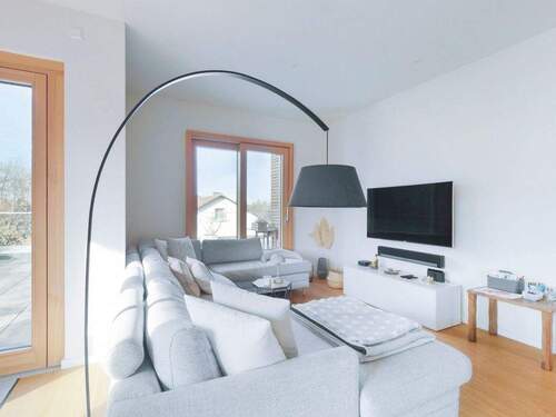 Wohnen - 1 Zimmer Mehrfamilienhaus, Wohnhaus zum Kaufen in Bad Krozingen