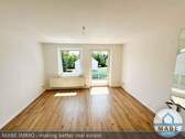 Wohnzimmer - Vollsanierte 3-Zimmer-Wohnung mit Balkon