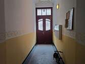 28 Hausflur - 