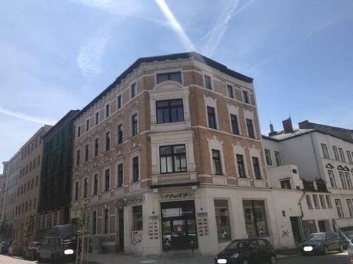 Objektansicht - Nachmieter für eine großzügige 2-Raum-Wohnung in der südl. Innenstadt mit Küchenmöbel, Erker & Dachterrasse gesucht!