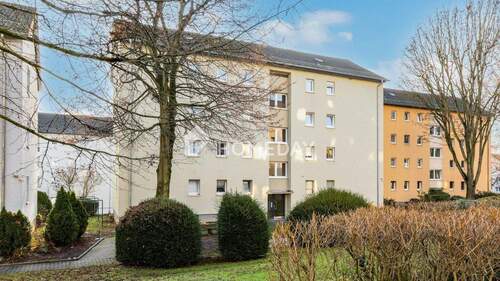 Außenansicht 1 - Charmante 2-Zi.-Wohnung mit Mansarde in gefragter Lage