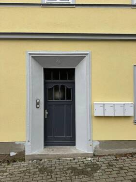 Hauseingangstür.jpg - 2 Zimmer Etagenwohnung in Bad Langensalza